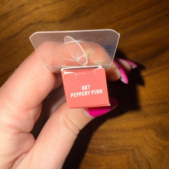 New! MAC Powder Kiss Velvet Blur Slim Lipstick in PEPPERY PINK - Picture 4 of 4